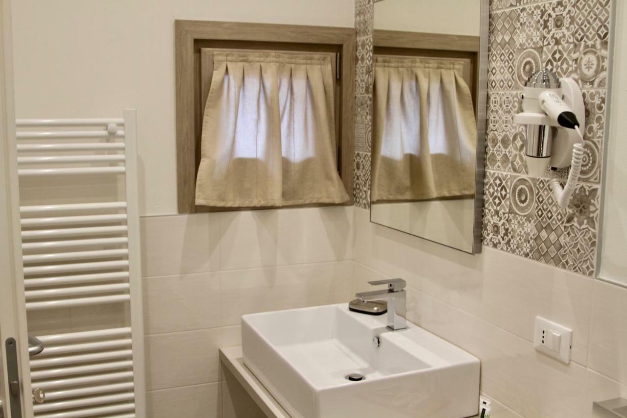 Olivier House Hotel Verona Bagian luar foto
